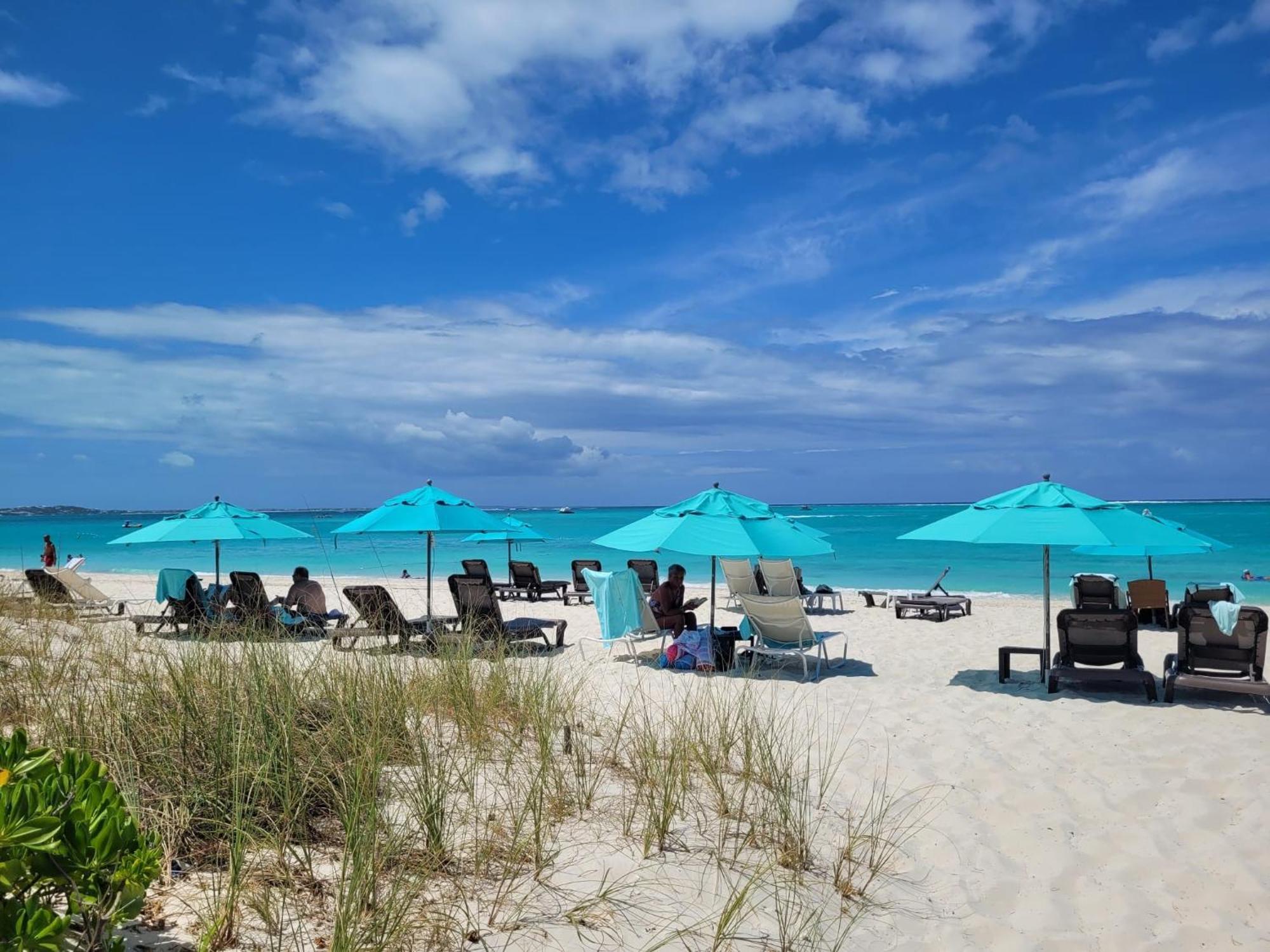 Sibonne Beach Hotel Grace Bay Ngoại thất bức ảnh