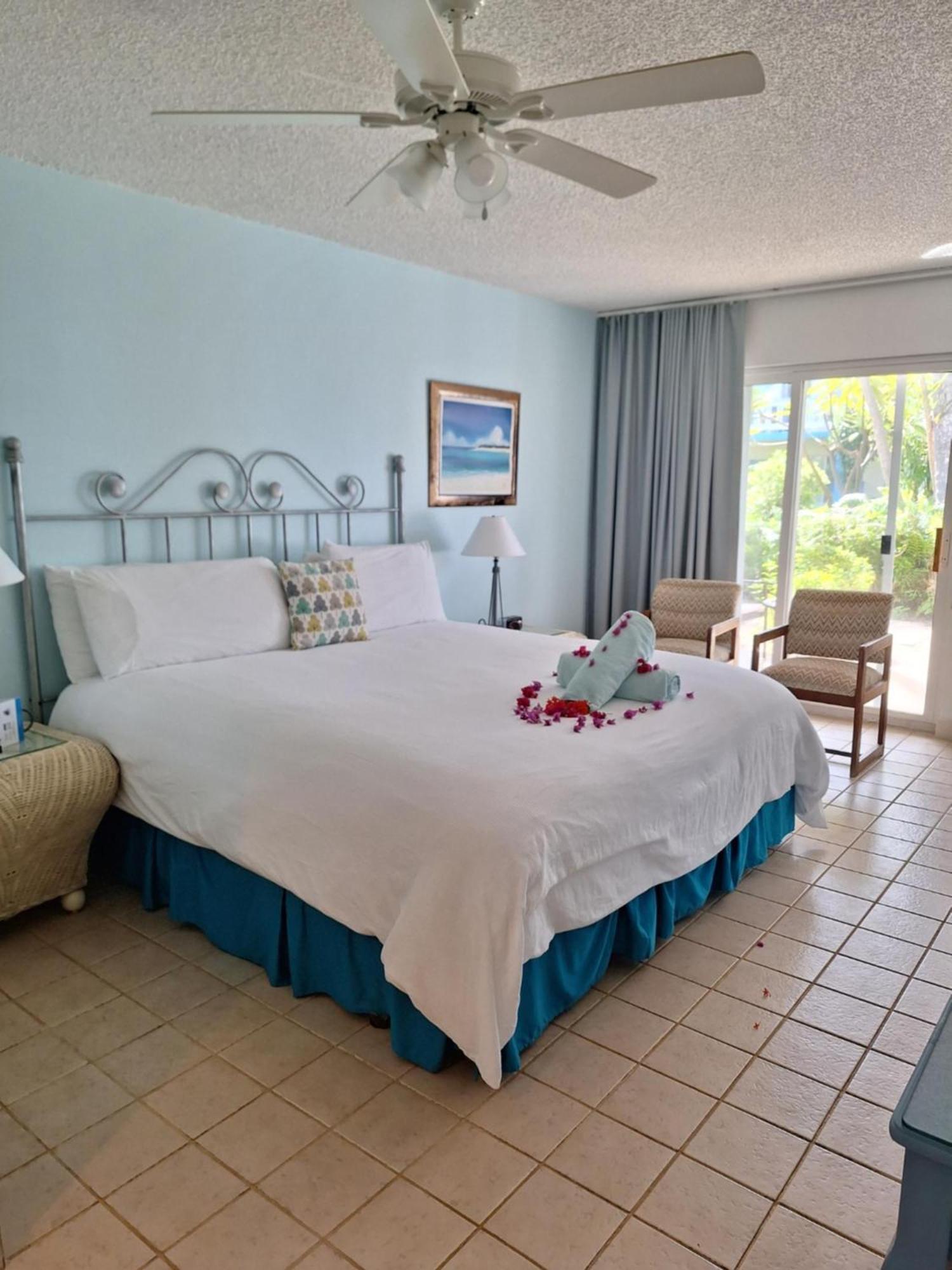Sibonne Beach Hotel Grace Bay Ngoại thất bức ảnh